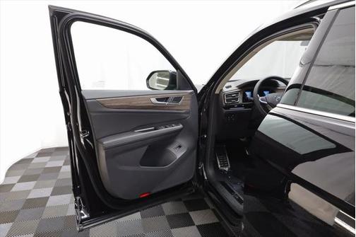 2025 Volkswagen Atlas 2.0T SEL Premium R-Line 4MOTION