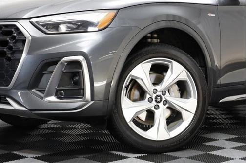 2022 Audi Q5 45 S line Premium Plus