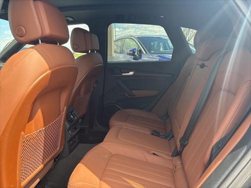 2022 Audi Q5 45 S line Premium Plus