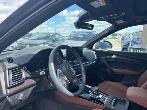 2022 Audi Q5 45 S line Premium Plus