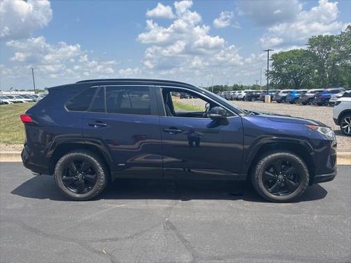 2019 Toyota RAV4 Hybrid SE
