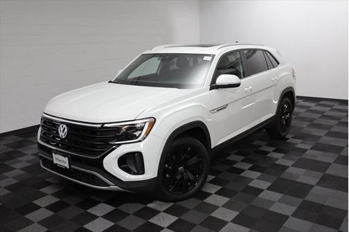 2025 Volkswagen Atlas Cross Sport 2.0T SE w/Technology 4MOTION