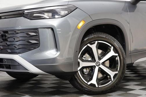 2025 Volkswagen Tiguan 2.0T SE 4MOTION