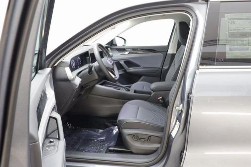 2025 Volkswagen Tiguan 2.0T SE 4MOTION