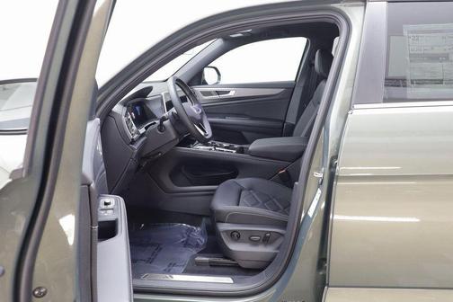 2026 Volkswagen Atlas Cross Sport 2.0T SE w/Technology 4MOTION