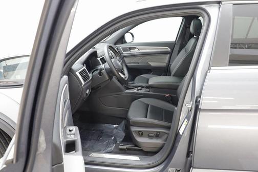 2022 Volkswagen Atlas Cross Sport 2.0T SE w/Technology 4MOTION