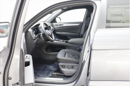 2025 Volkswagen Atlas Cross Sport 2.0T SE w/Technology 4MOTION