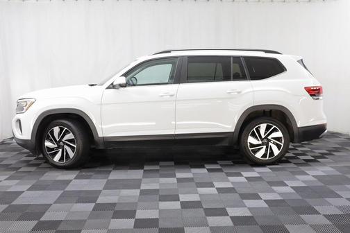2024 Volkswagen Atlas 2.0T SE w/Technology 4MOTION