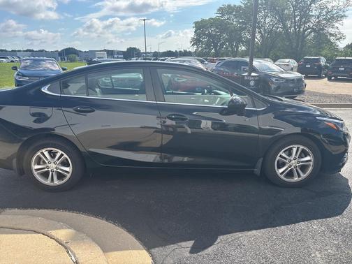 2016 Chevrolet Cruze LT Auto