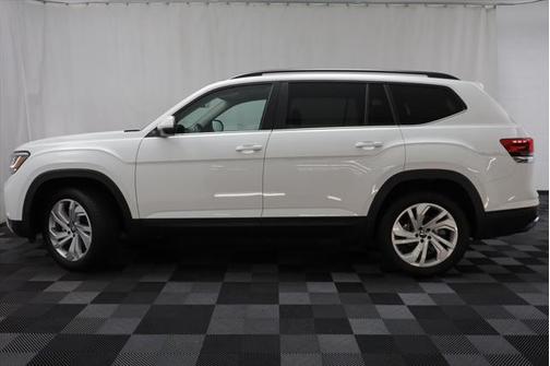 2022 Volkswagen Atlas 3.6L SE w/Technology