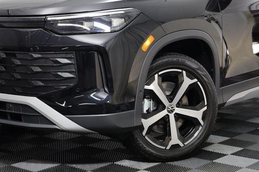 2025 Volkswagen Tiguan 2.0T SE 4MOTION