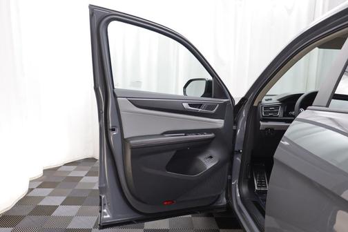 2026 Volkswagen Atlas Peak Edition