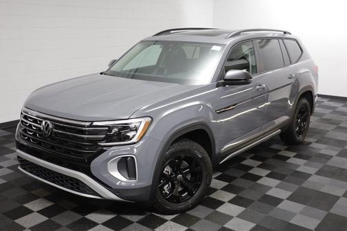 2026 Volkswagen Atlas Peak Edition