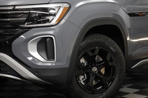 2026 Volkswagen Atlas Peak Edition