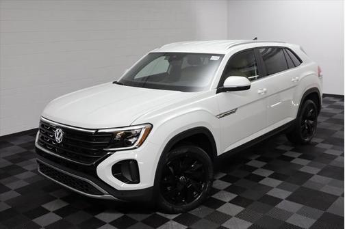 2025 Volkswagen Atlas Cross Sport 2.0T SE w/Technology 4MOTION