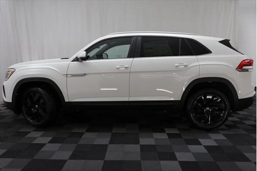 2025 Volkswagen Atlas Cross Sport 2.0T SE w/Technology 4MOTION