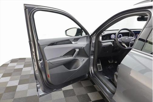 2025 Volkswagen Tiguan 2.0T SE R-Line Black 4MOTION