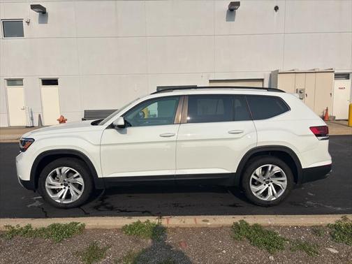 2022 Volkswagen Atlas 3.6L SE w/Technology