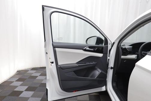 2026 Volkswagen Taos S