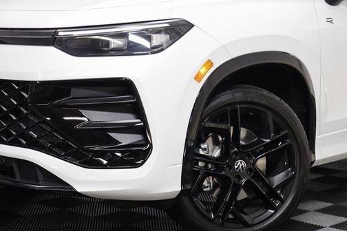 2025 Volkswagen Tiguan 2.0T SE R-Line Black 4MOTION