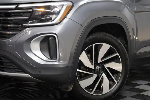 2024 Volkswagen Atlas 2.0T SE w/Technology 4MOTION