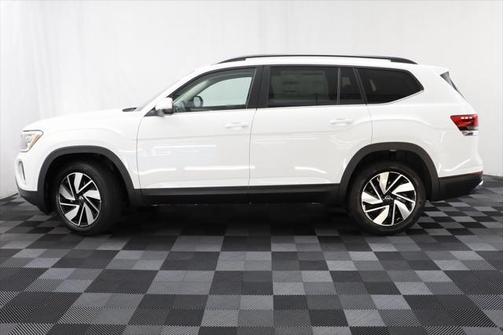 2025 Volkswagen Atlas 2.0T SE w/Technology 4MOTION