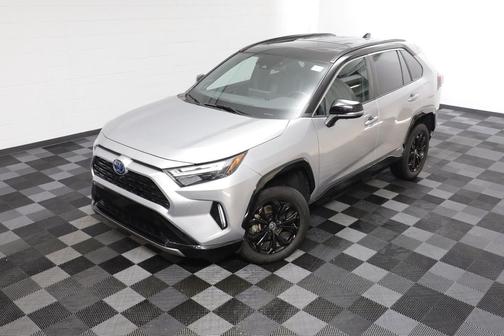2022 Toyota RAV4 Hybrid SE