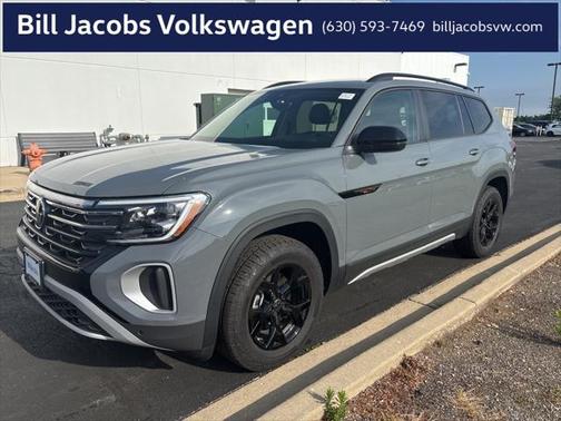 2025 Volkswagen Atlas 2.0T Peak Edition