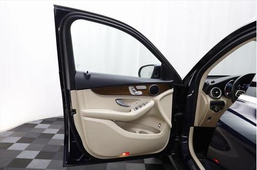 2021 Mercedes-Benz GLC 300 4MATIC