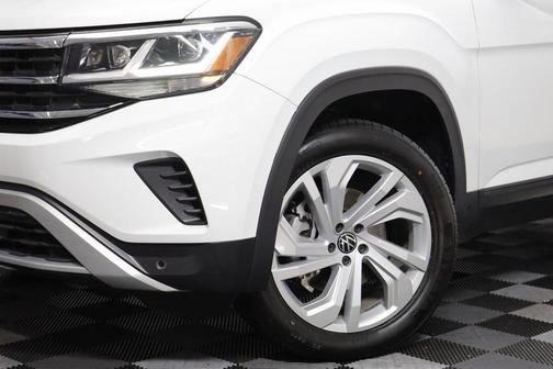 2022 Volkswagen Atlas 3.6L SE w/Technology