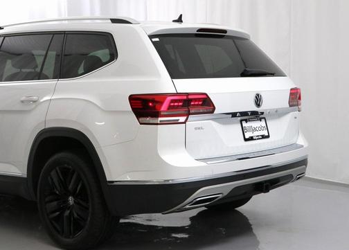 Photo 5 of 23 of 2019 Volkswagen Atlas 3.6L SEL