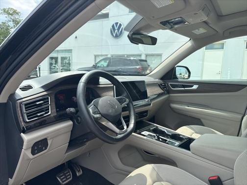 2024 Volkswagen Atlas 2.0T SEL Premium R-Line 4MOTION