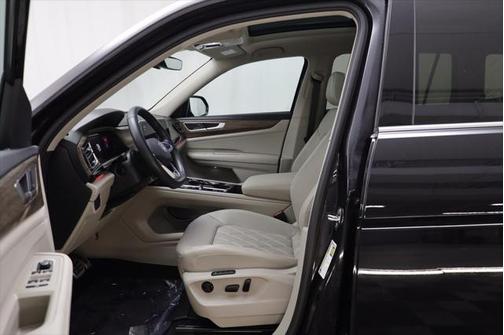 2024 Volkswagen Atlas 2.0T SEL Premium R-Line 4MOTION