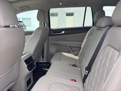 2024 Volkswagen Atlas 2.0T SEL Premium R-Line 4MOTION