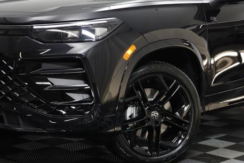 2026 Volkswagen Tiguan 2.0T SE R-Line Black 4MOTION