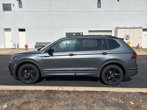 2024 Volkswagen Tiguan 2.0T SE R-Line Black 4MOTION