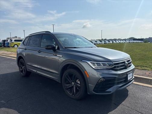 2024 Volkswagen Tiguan 2.0T SE R-Line Black 4MOTION