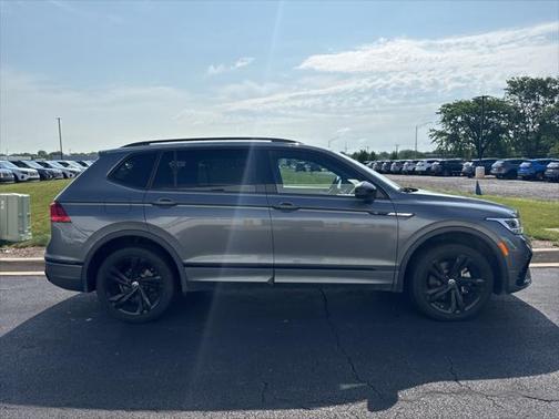 2024 Volkswagen Tiguan 2.0T SE R-Line Black 4MOTION
