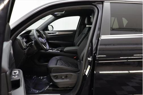2024 Volkswagen Atlas Cross Sport 2.0T SE w/Technology 4MOTION