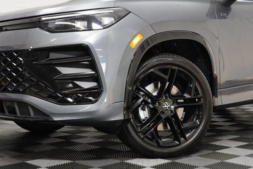 2025 Volkswagen Tiguan 2.0T SE R-Line Black 4MOTION