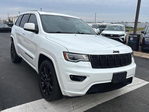 2018 Jeep Grand Cherokee Altitude
