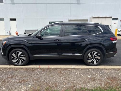 2025 Volkswagen Atlas 2.0T SEL
