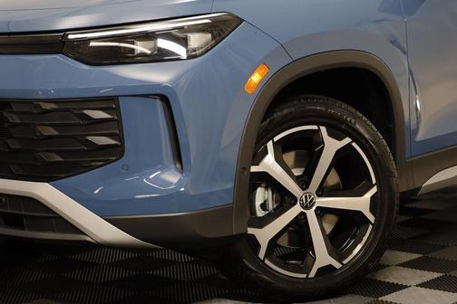 2025 Volkswagen Tiguan 2.0T SE 4MOTION