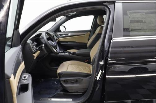 2025 Volkswagen Atlas Cross Sport 2.0T SE w/Technology 4MOTION