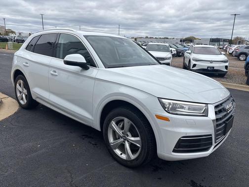 2020 Audi Q5 45 Premium
