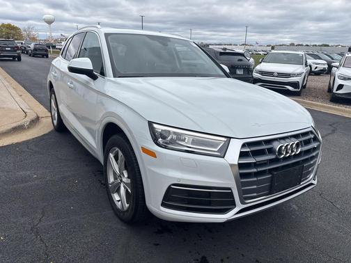 2020 Audi Q5 45 Premium