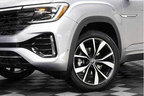 2025 Volkswagen Atlas Cross Sport 2.0T SEL Premium