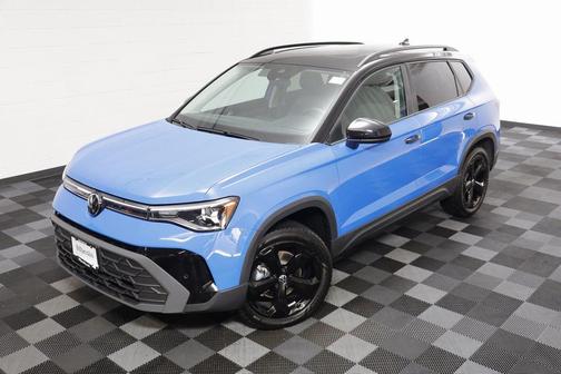 2025 Volkswagen Taos 1.5T SE Black