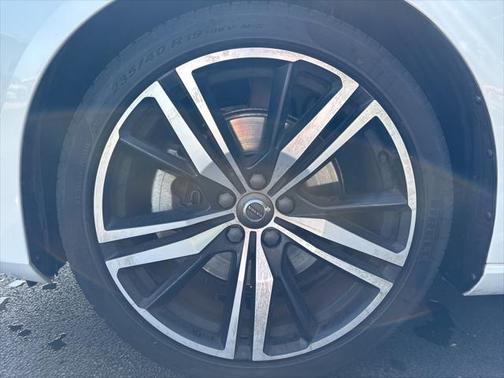 2020 Volvo S60 T5 R-Design