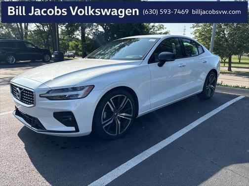 2020 Volvo S60 T5 R-Design
